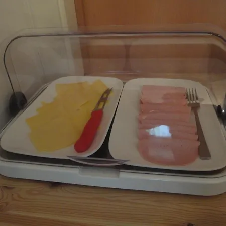 3 Bed & Breakfast