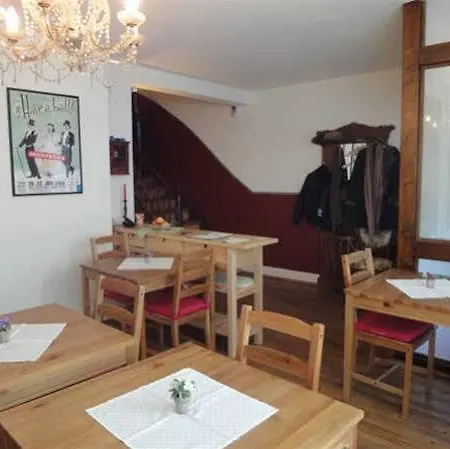 Bed & Breakfast 3 3*
