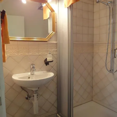 3 Panzió